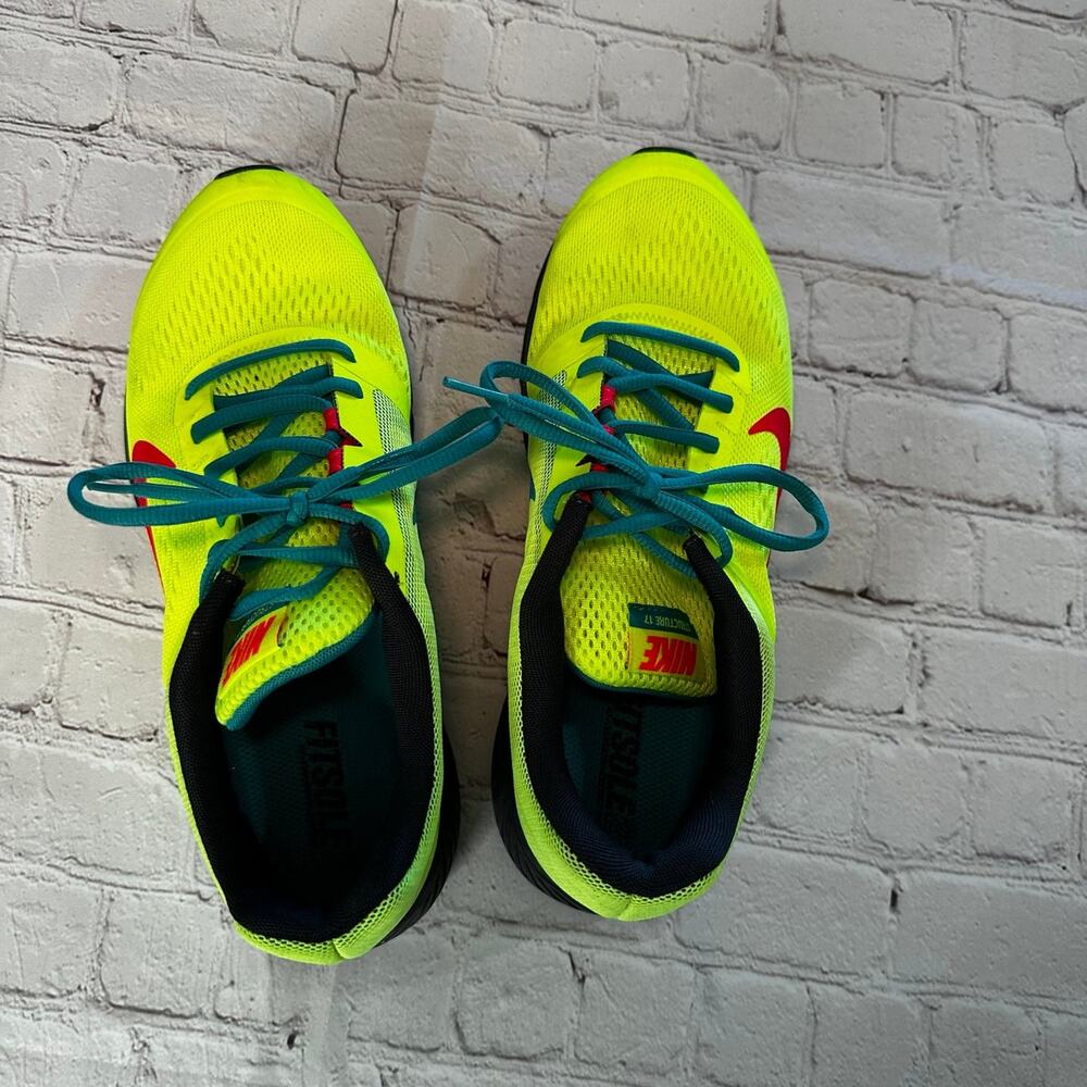 Nike zoom structure athletic shoes - Picture 8 of 9